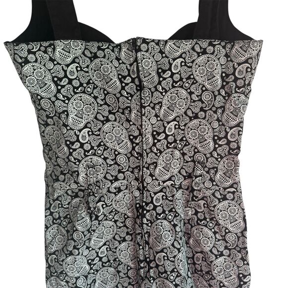 Switchblade Stiletto Women’s Sugar Skull Black And White Dress Pin Up sz Small - Picture 8 of 8